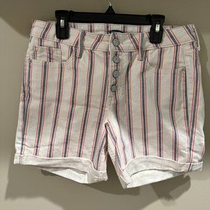 OLD NAVY SHORTS